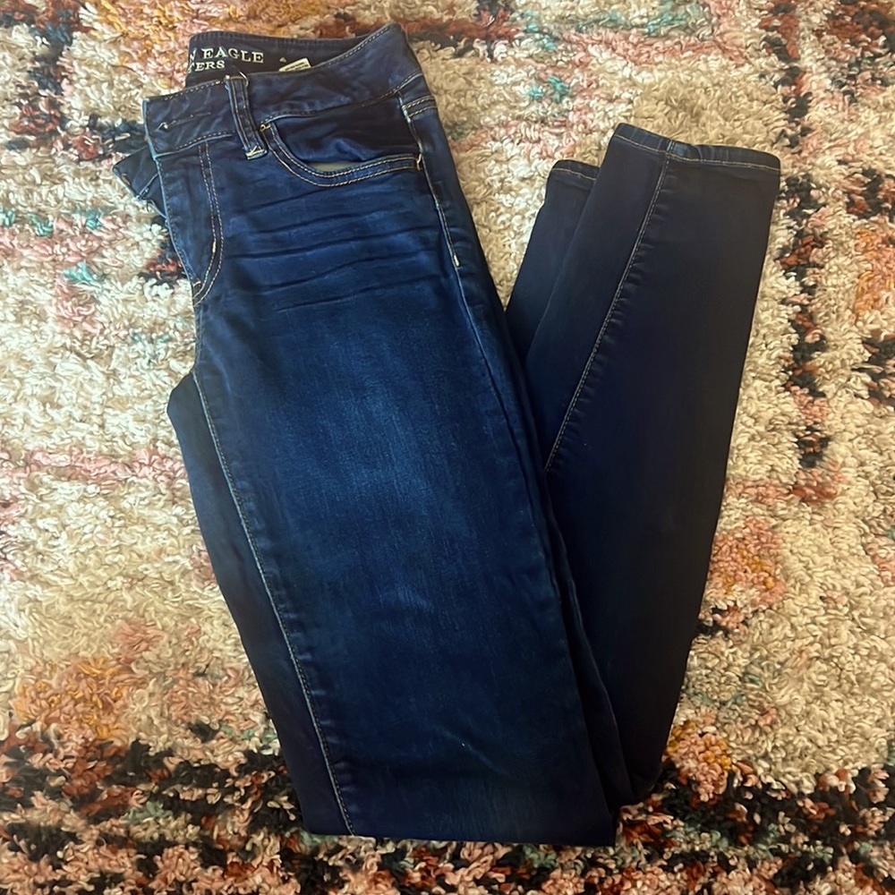 American eagle dark wash skinny jean, size 4 Long